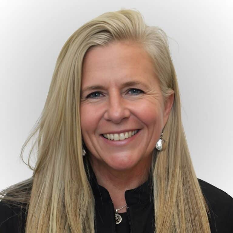 Robin Bone Massage Therapist at Belleza in Knoxville, TN