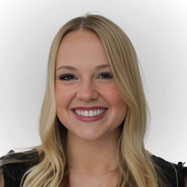 Ryann Stetzel Senior Stylist at Belleza in Knoxville, TN